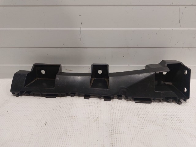 Front Retainer Left